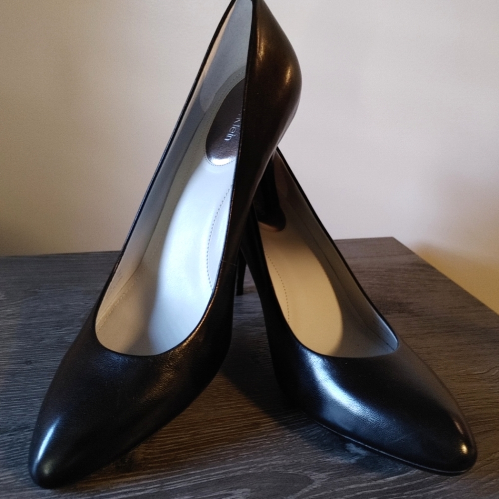 Calvin Klein black heels Size 10